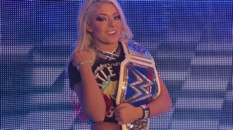 WWE star Alexa Bliss denies naked images leaked online are ...